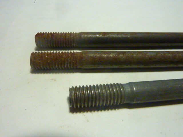 ancien stock axes 8 mm pas de 1.25 L125 mm L90 mm