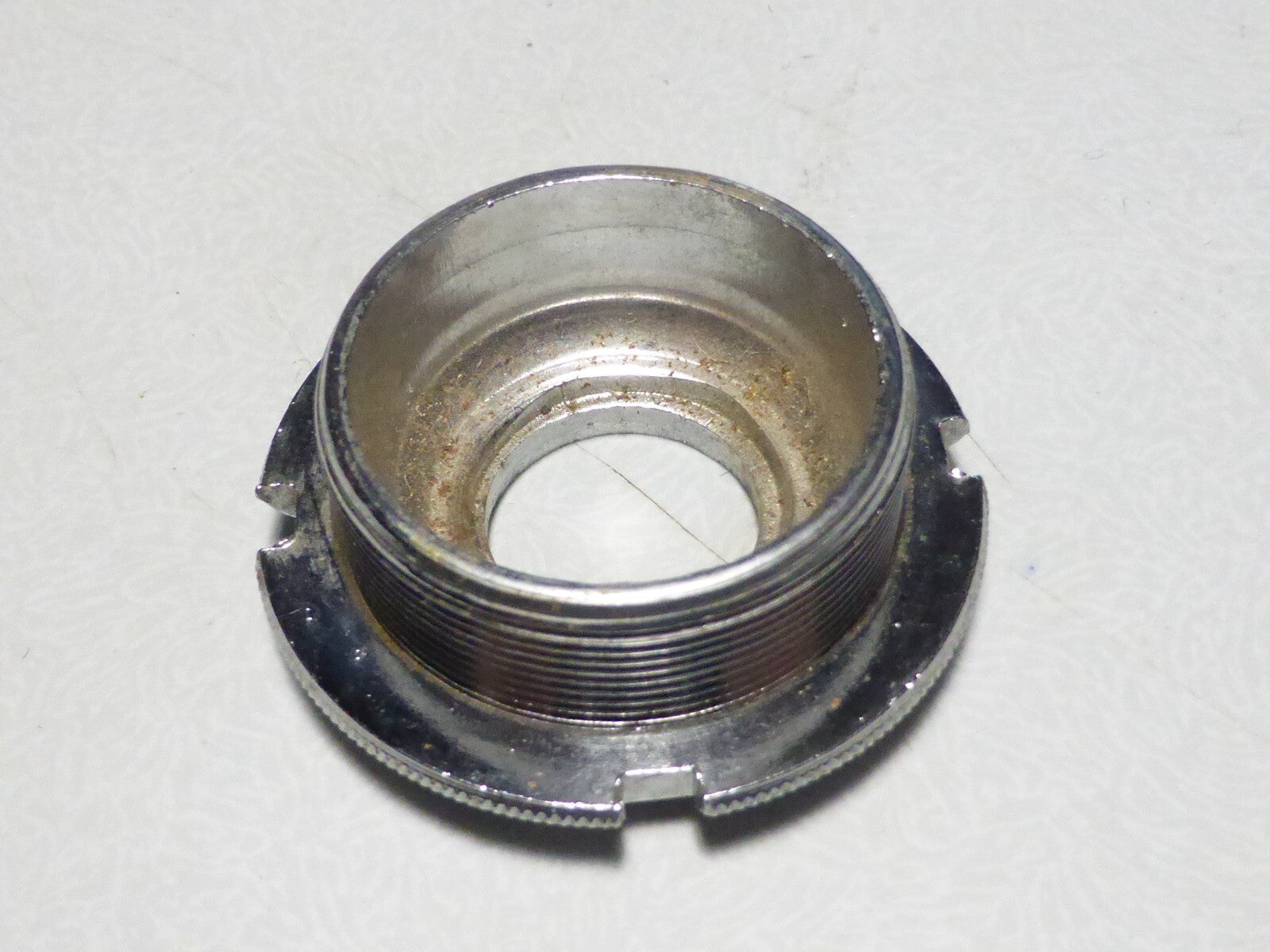 ✨ Ancien stock NOS RFG Cuvette de pédalier chromée  Filetage BSA Vélo vintage✨