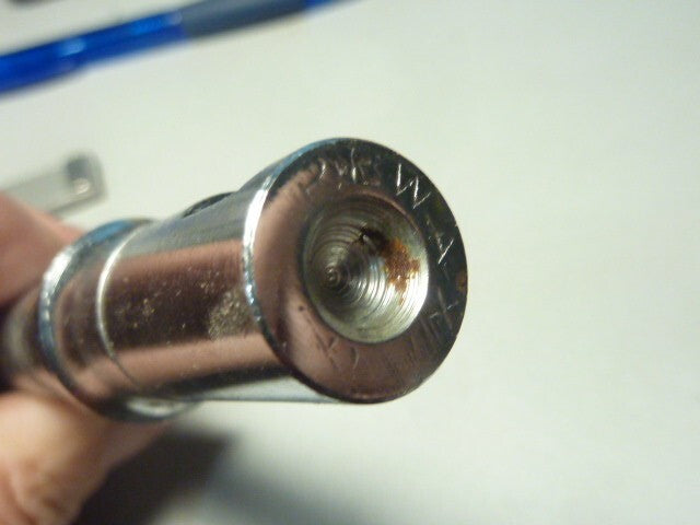 Nos axe clavette pédalier REWAX 130 mm  pédalier Bottom bracket  not stronglight