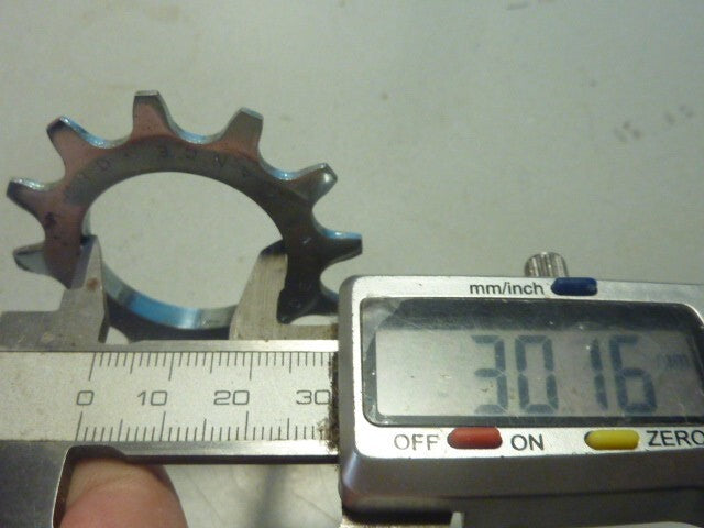 NOS vintage pignon 12  MAILLARD  threaded freewheel cog
