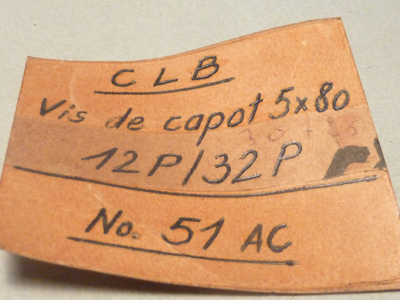 2 anciennes vis capot clb 5x80 poigneé tournante vintage