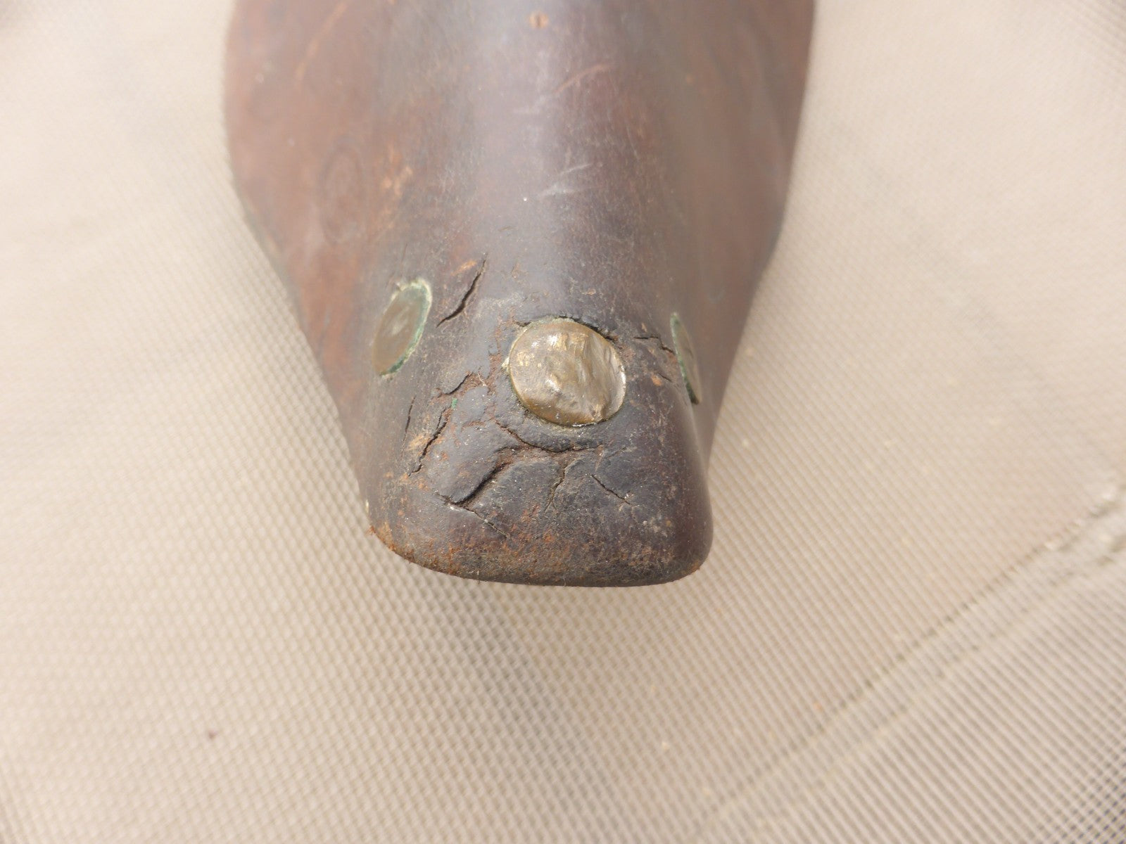 ancienne  selle de vélo en cuir - Marque Motobecane - vintage old bike