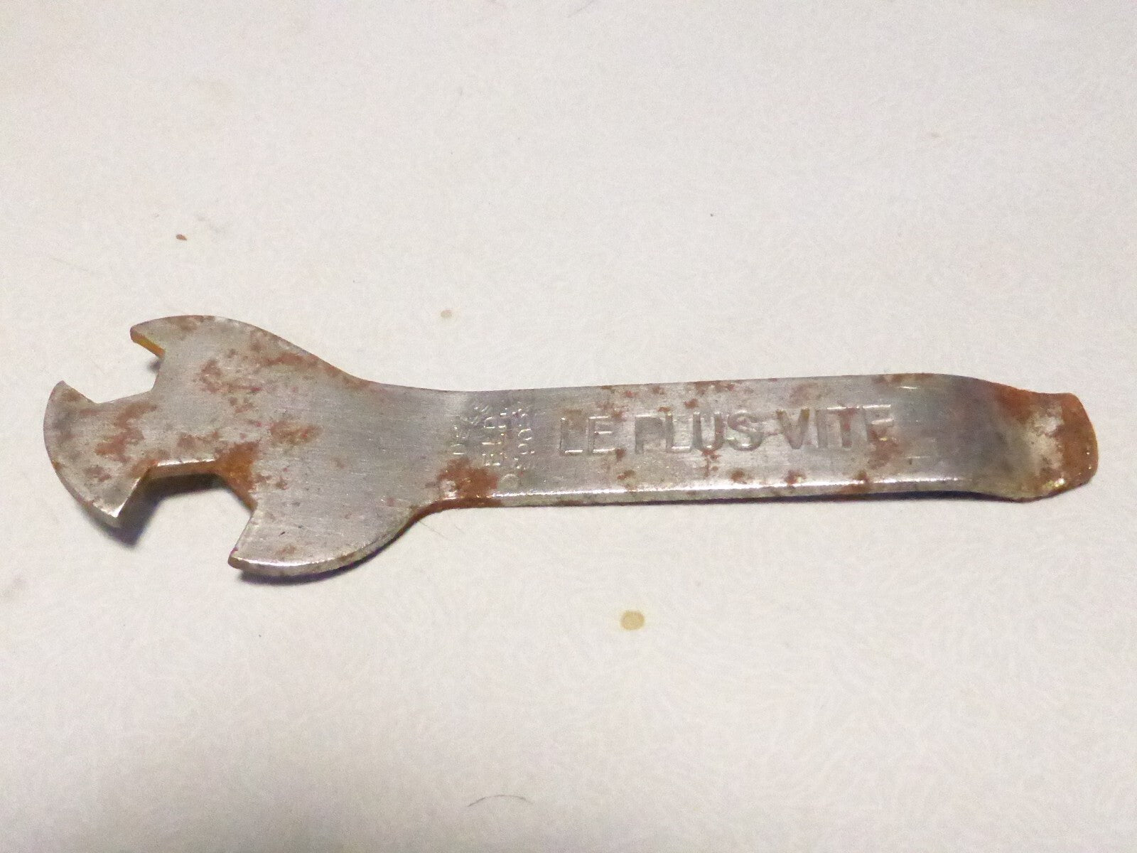 OUTIL VELO ANCIEN  CLE AFA "LE PLUS VITE" vintage ..