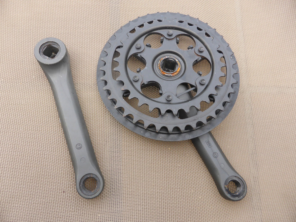 NOS Pédalier THUN NOVA velo vintage 30/38 dents  centre carré  manivelle 150 mm