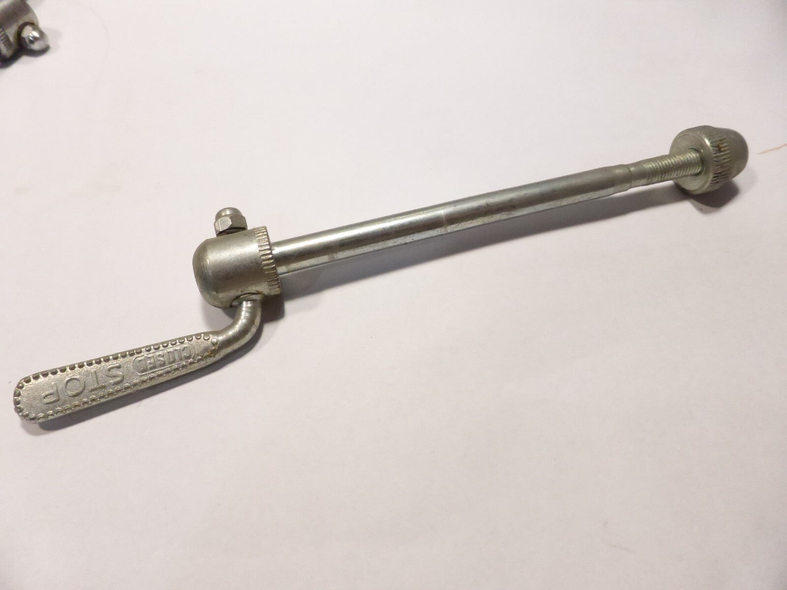 NOS vintage attache rapide wheel quick release skewer gros diamètre
