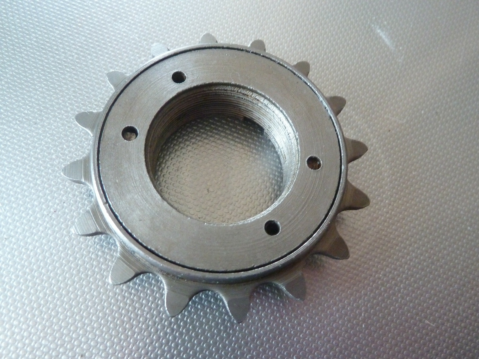 NOS OLD BIKE NOS ATOM MAILLARD the best FREEWHEEL  16/D EROICA 32x100 ......