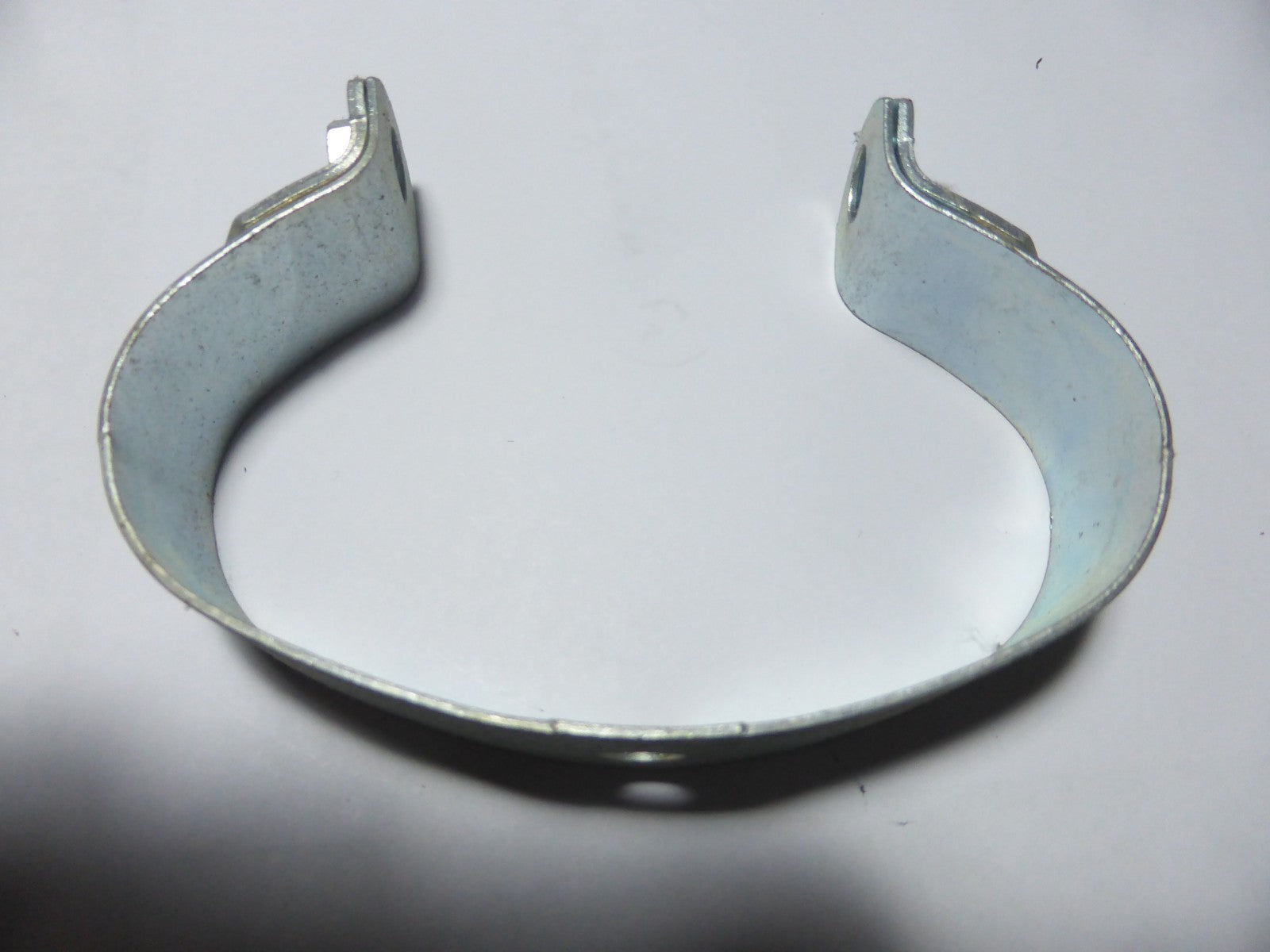 Collier échappement ovale avec écrou M7 soudé Motobécane neuf ancien stock 10 cm