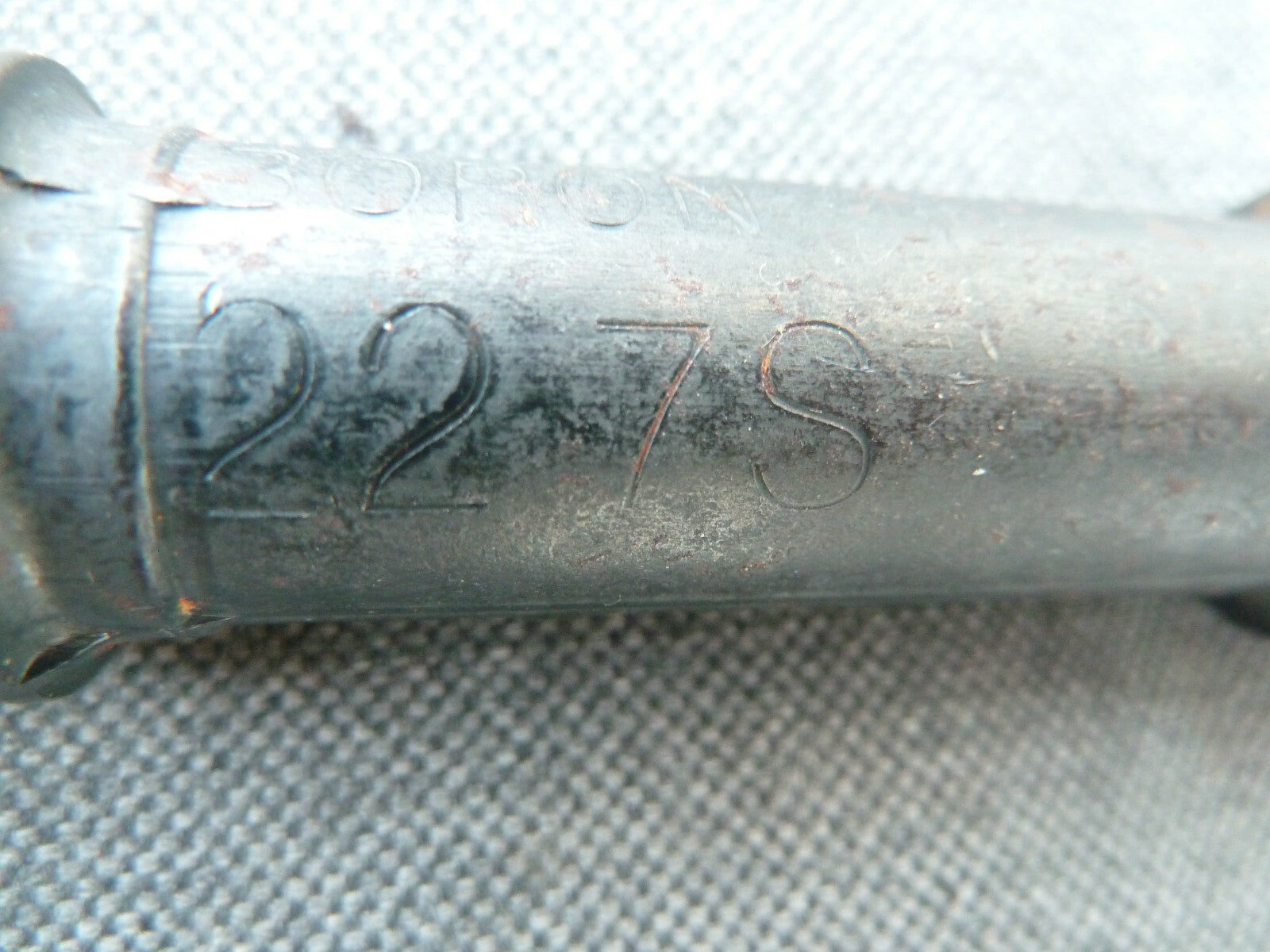 ancien vintage AXE PEDALIER  CHIN HOUR Boron bottom bracket axle 123 mm eroica