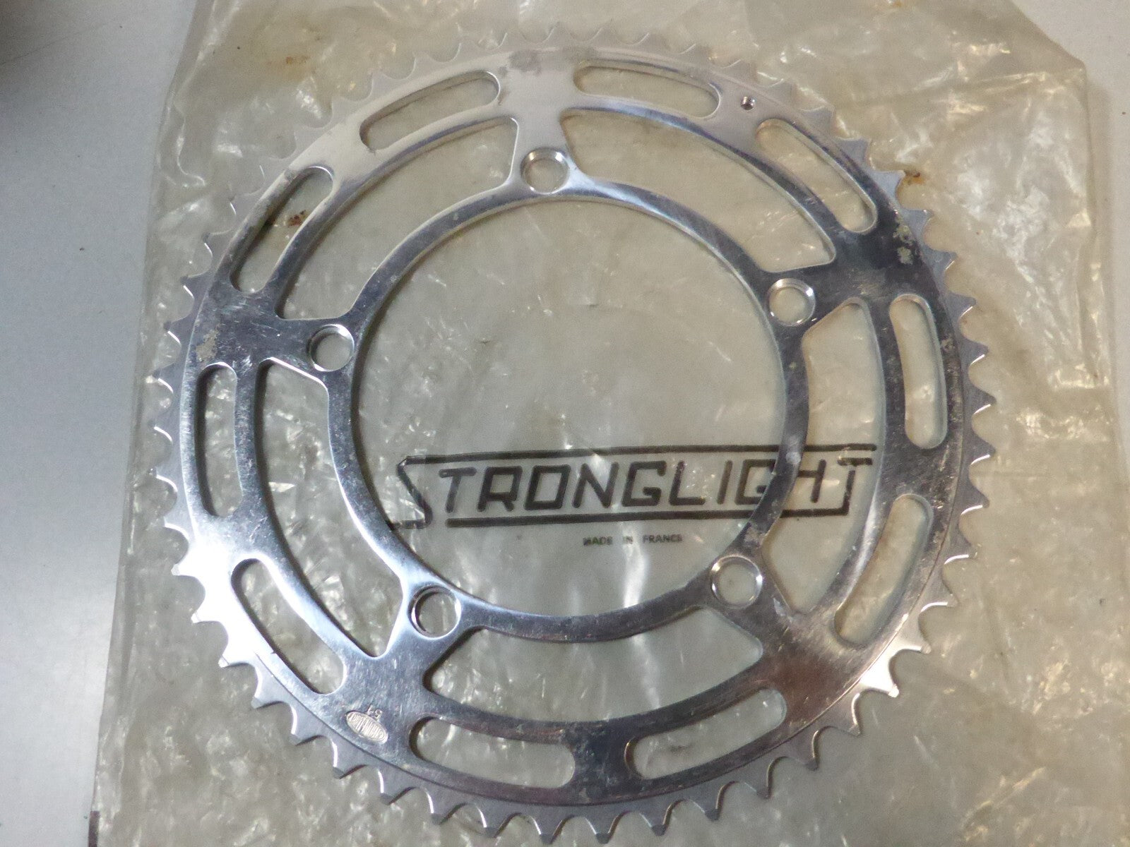 NOS PLATEAU STRONGLIGHT  122mm  BCD 51T CHAIN RING