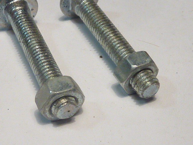 ✨ Ancien stock / NOS –  2 vis Algi – M5 x 30 mm Tête ronde à méplat avec collet
