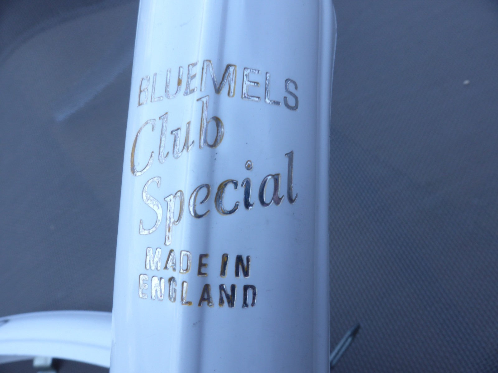 ✨ NOS Paire de Garde-boue Bluemels Club Special – Blanc – Vintage fenders✨