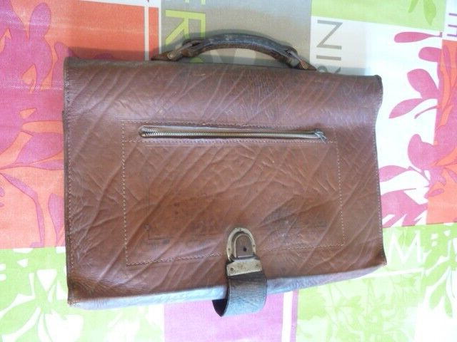 Vintage, forme original Ancien Cartable, Sacoche en cuir épais marron