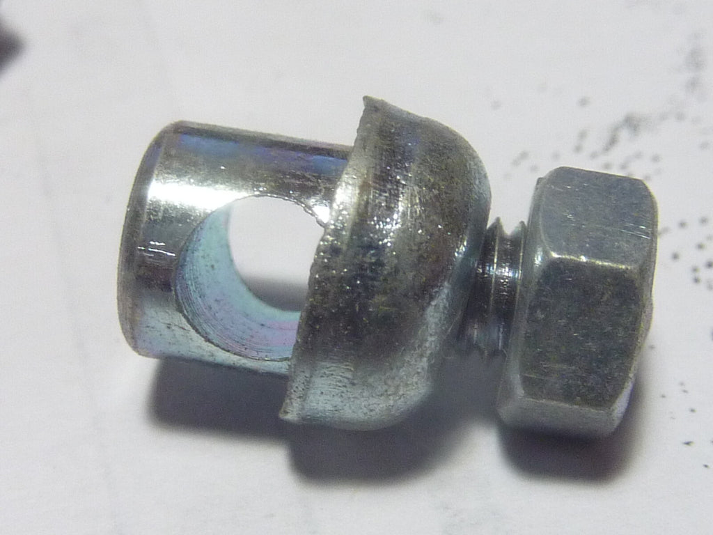 8 anciennes SERRE TRINGLE  L 17,4 X 8 X D 5mm POUR TRINGLE DE 5mm VINTAGE ALGI