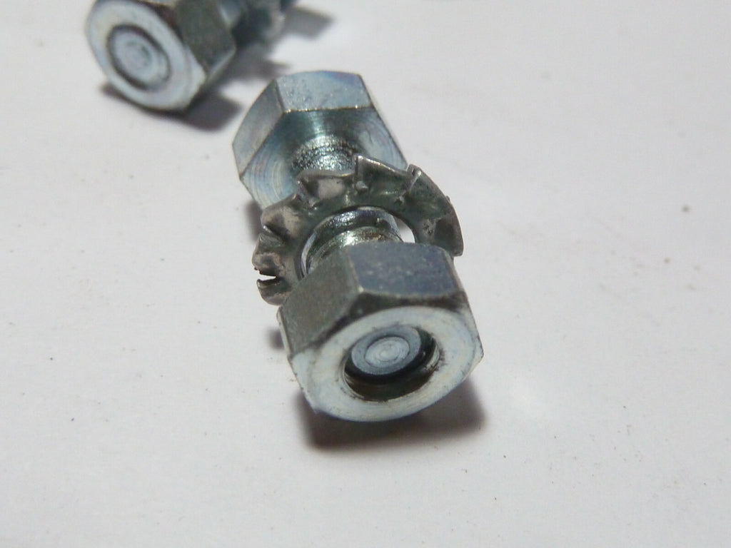 5 vis ecrou fixation de couronne  5x13 mm  motobecane motoconfort mobylette