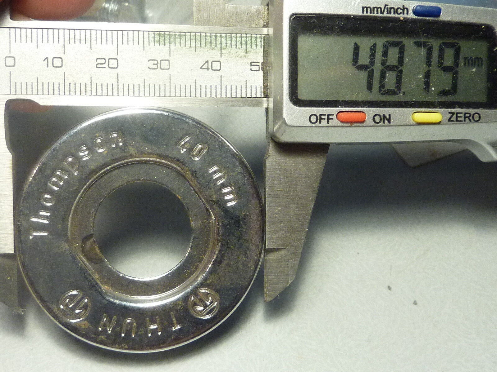 NOS rondelle  écrou boîtier de pédalier THUN  THOMPSON BMX vintage 40 mm