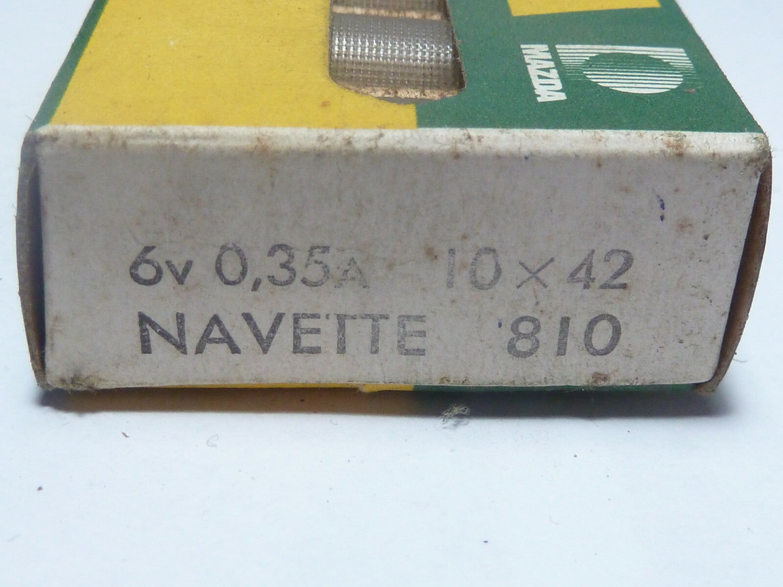 NOS NEU 1 ampoule Navette Mazda 810 6V 0,35A 10X42 pour plafonnier ou veilleuse
