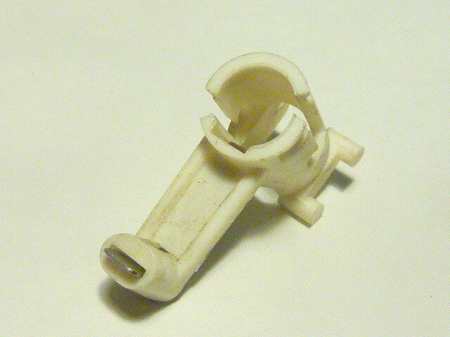 3 ancien patte support  porte ampoule  renault peugeot simca citroen ???
