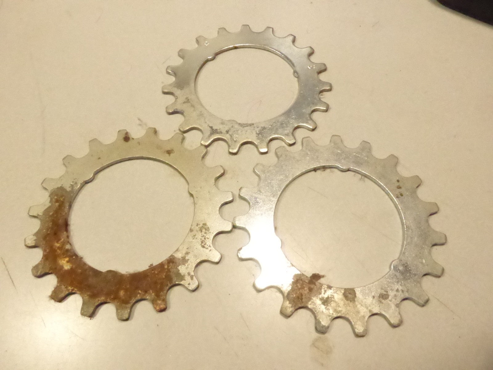 NOS 3 Sachs Maillard Sprocket.cogs pignon vintage 19 T Argent  silver 19 dents