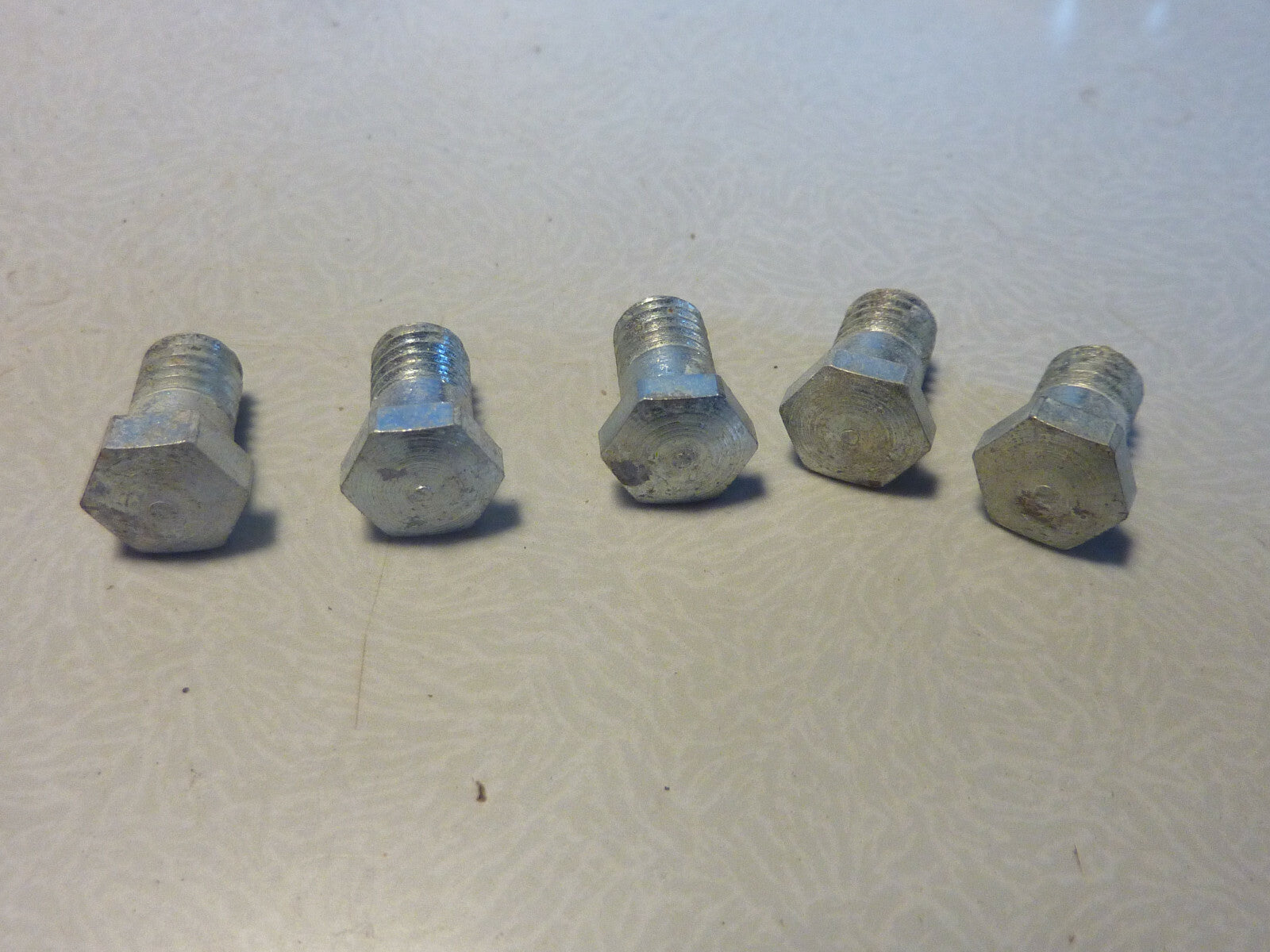 ✨ Ancien stock NOS NEU  Lot de 5 vis M6 Plateau pédalier  Motobécane  Peugeot✨