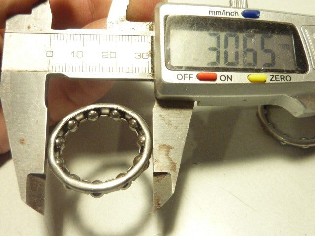 ✨ NOS 2 roulements cage à billes / boîtier de pédalier 11 billes Vélo vintage ✨