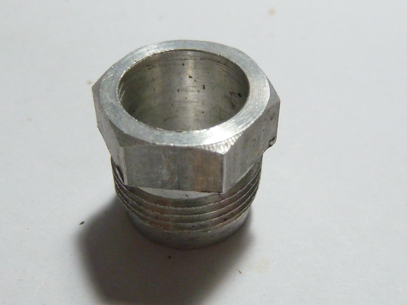ancien stock vintage Raccord / écrou d'admission en aluminium 14 mm VéloSoleX