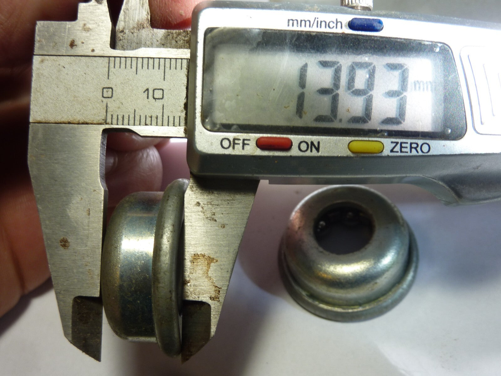 moyeu 2 Cuvettes  acier ø 28 mm - NOS - Oldschool, Vintage coupelles