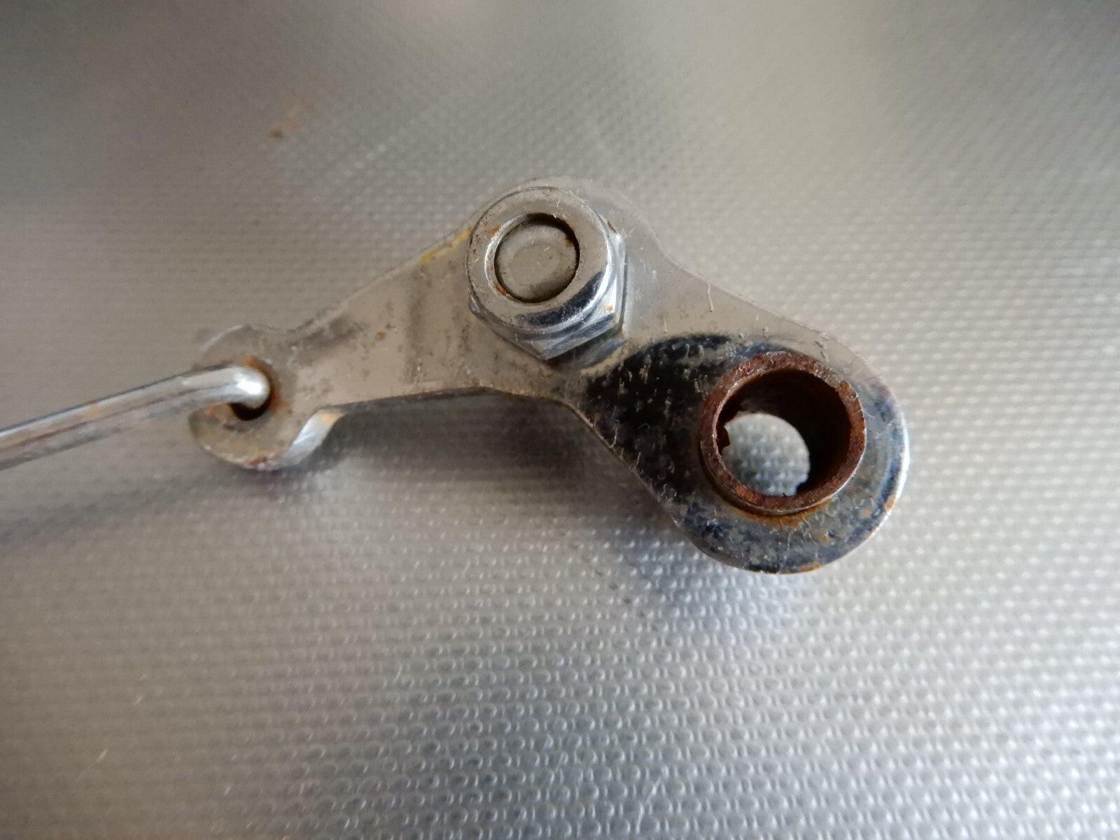 ancienne pièce de  frein  vélo vintage randonneur tringles