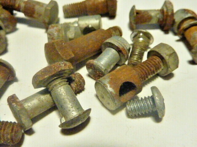 selon photo vis divers e varier rouillé vieux fond de tiroir ancien velo old bik
