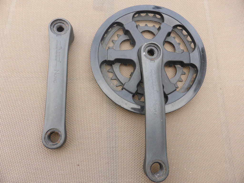 NOS Pédalier THUN NOVA velo vintage 30/38 dents  centre carré  manivelle 150 mm