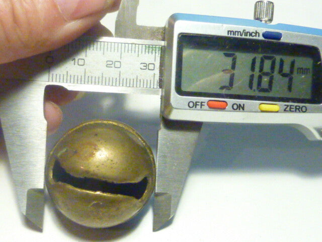 Ancienne clochette grelot 19 ème ou début 20 ème pour guidon de vélo ?