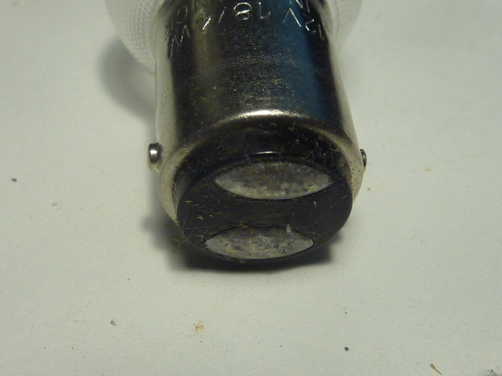 NOS lot de 10 ampoules MAZDA  12V 18/4W verre granité BA15D 2 plots 2 ergots