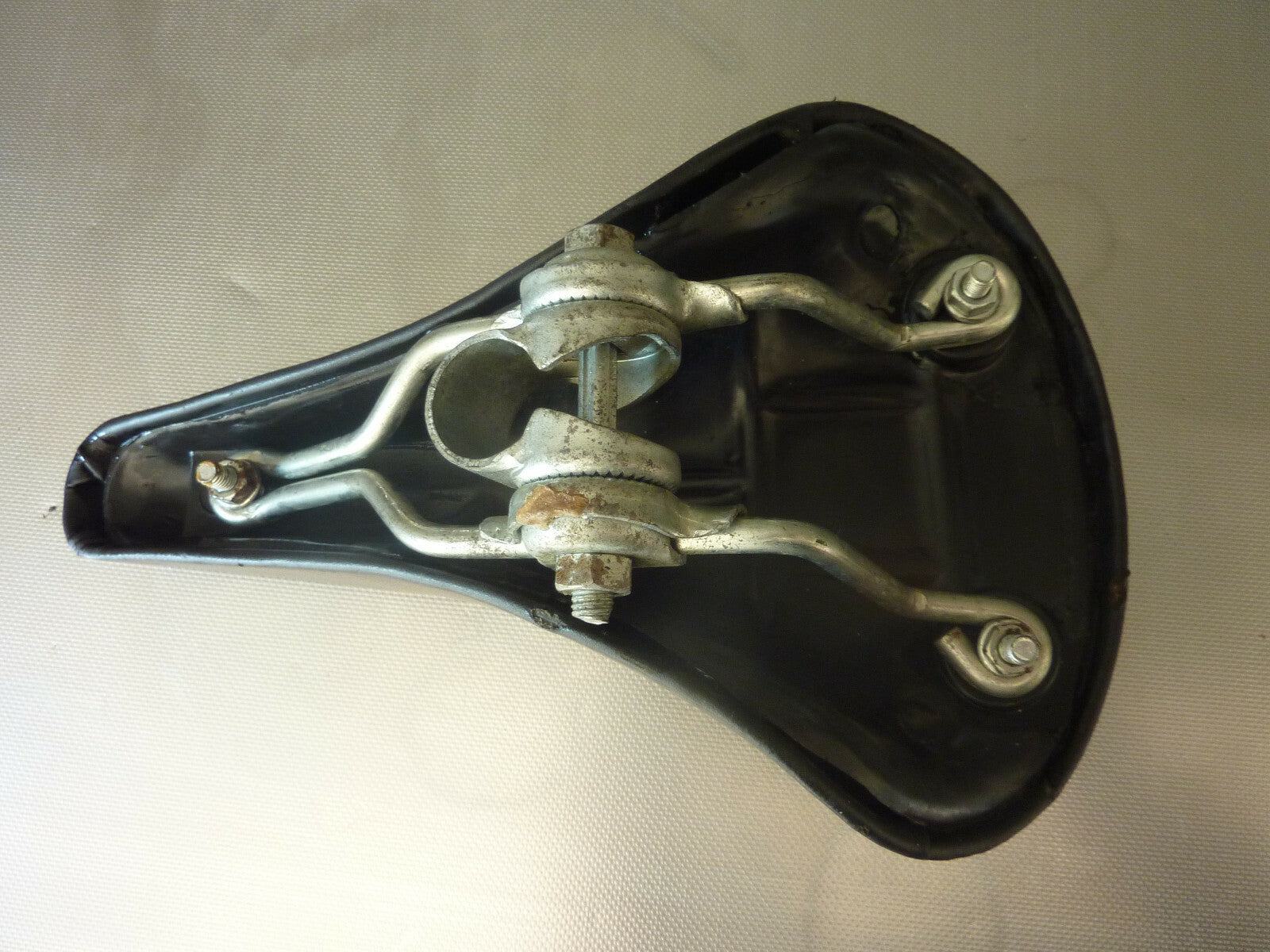 ancienne selle velo  old bike singer altes fahrrad bicicleta solex moto