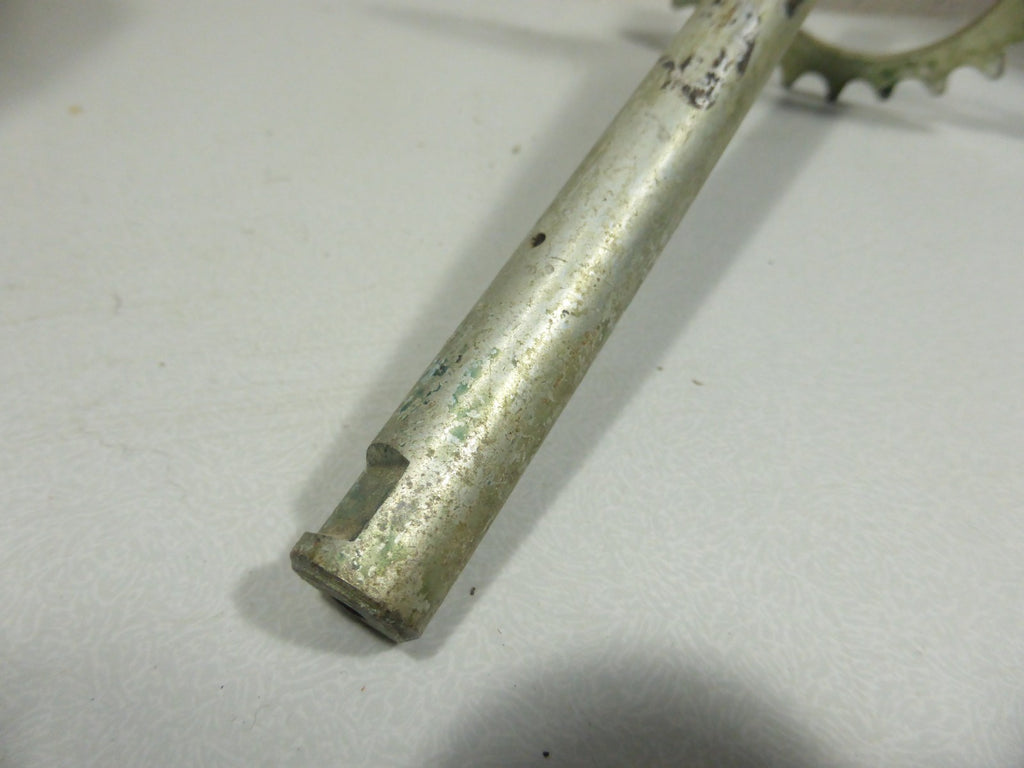 NOS Axe pédalier 30 dents 220 mm Peugeot neuf ancien stock Ø 16 mm