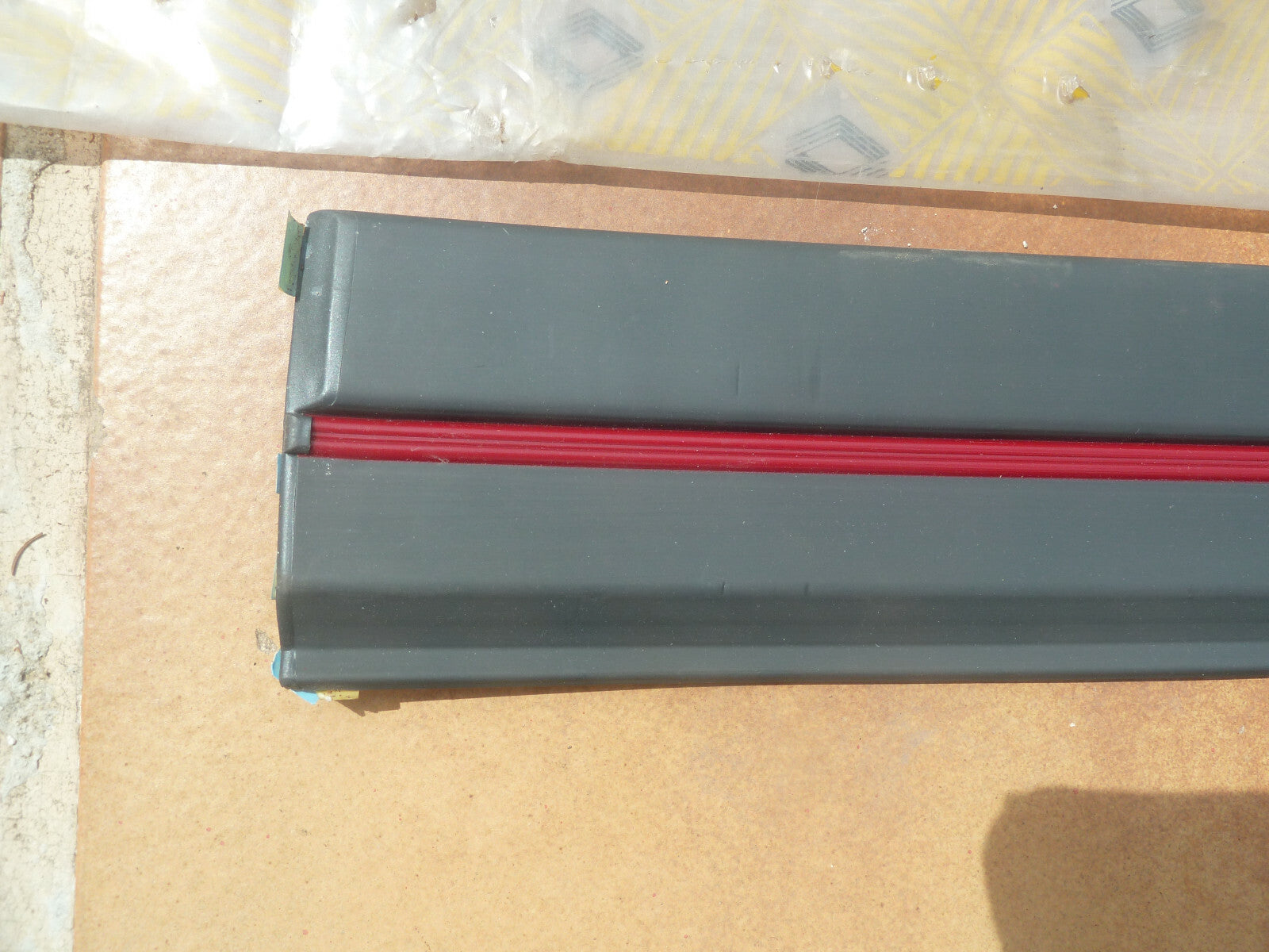 NOS neu protection baguette portiere Renault origine inconnue