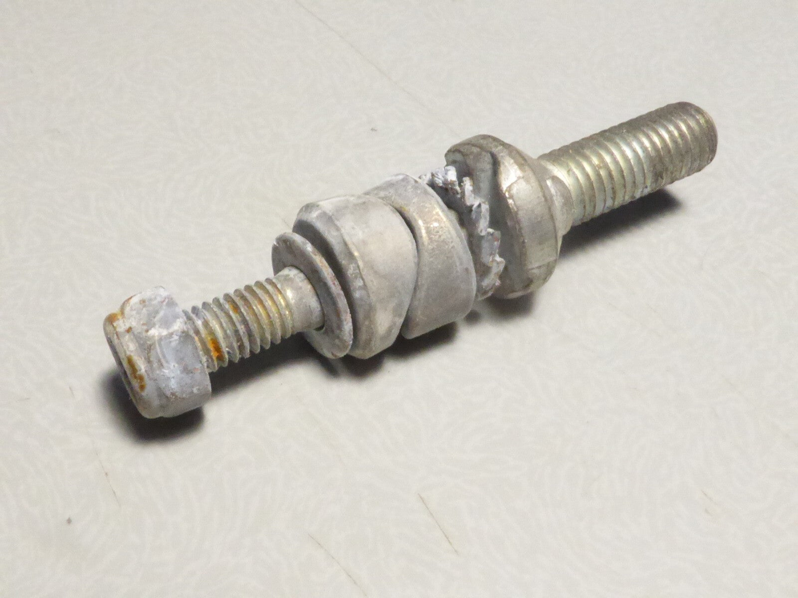 1 axe de freins CLB GL ancien stock velo vintage