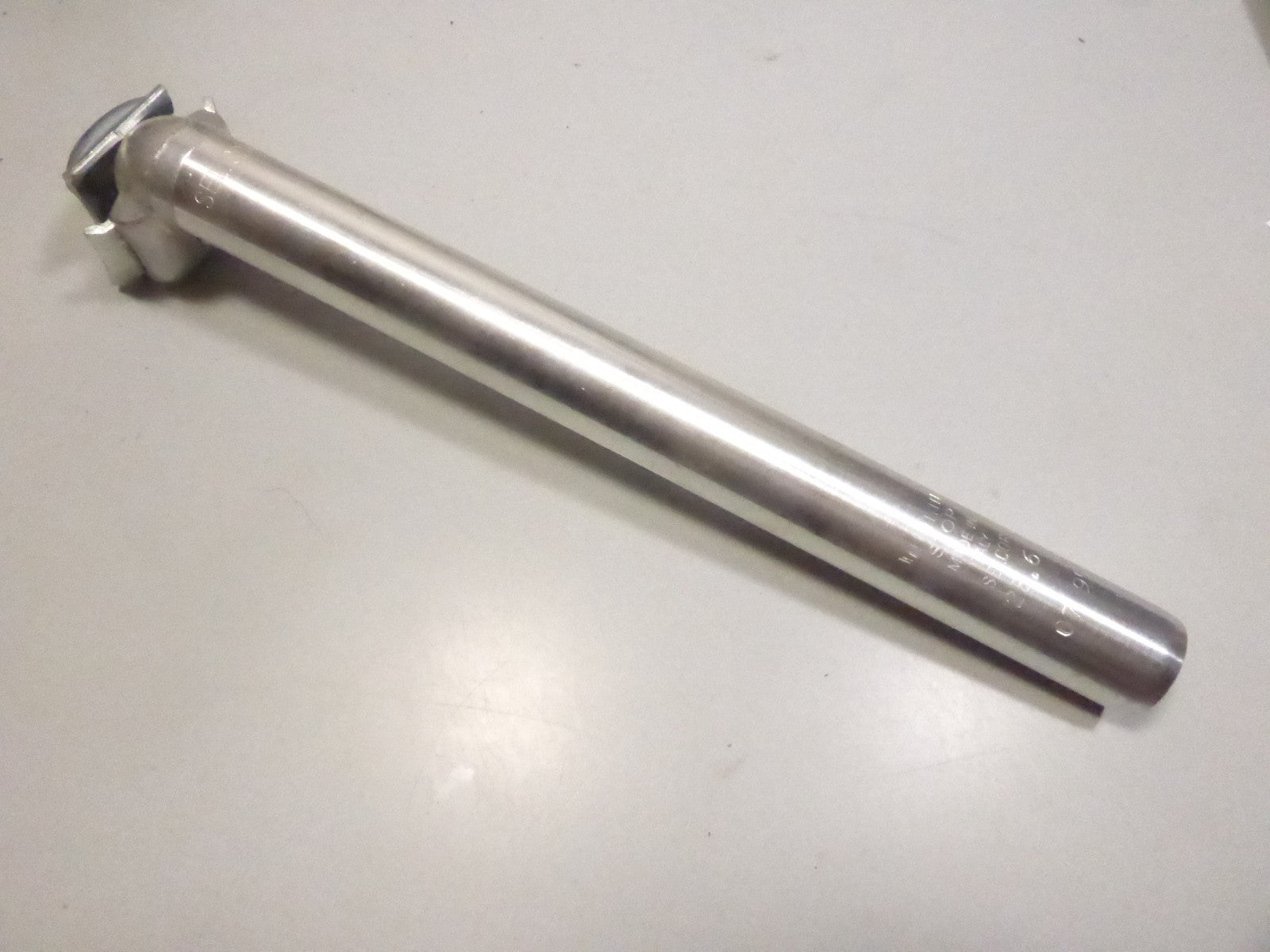 NOS SELCOF rétro Vélo Tige de selle  28.6 Seatpost vintage 07.95  275 mm ..