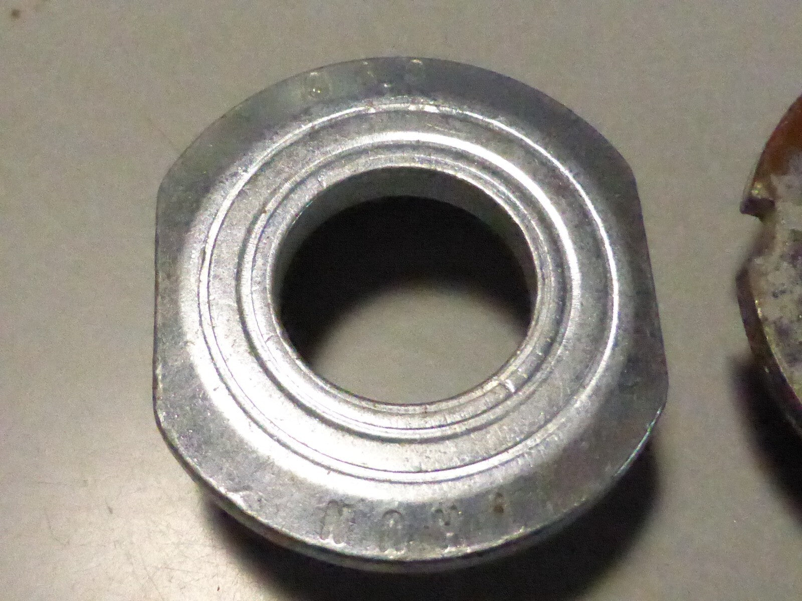 NOS CUVETTE BOITIER Thun PEDALIER BSC 34.8MM VELO  BMX FIXIE 1.37x24tpi