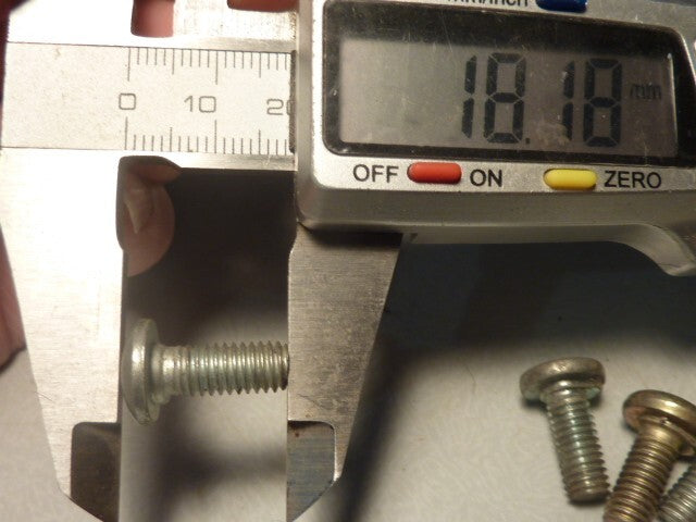 tète ronde méplat 6 vis bolt screw acier  vintage