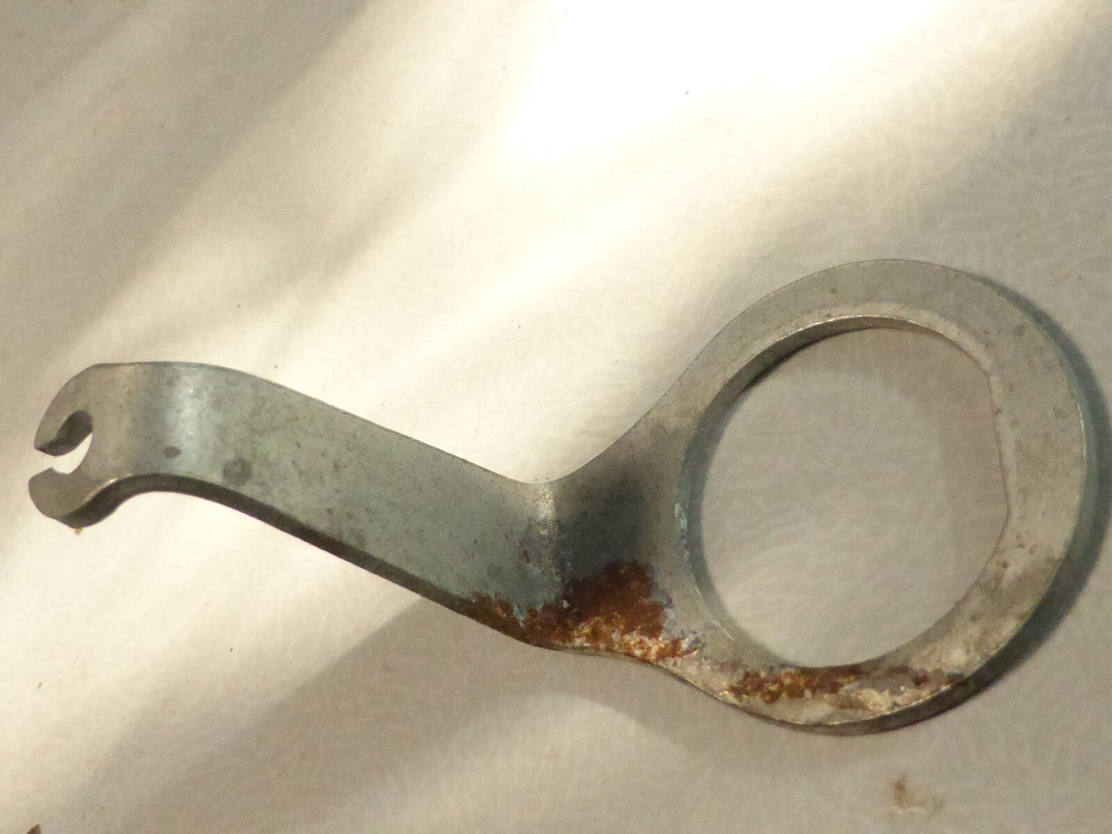 NOS Guide de gaine de frein avant  FORK STEERER TUBE BRAKE 25 mm