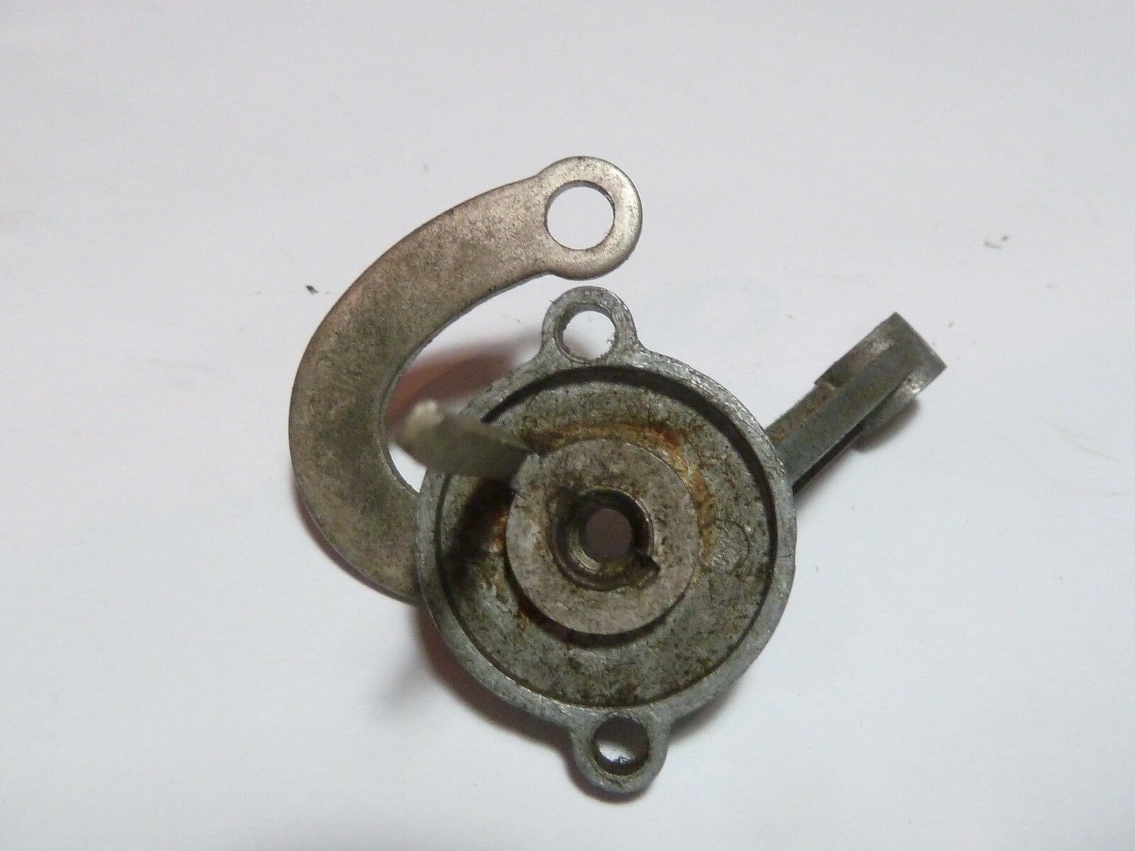 NOS chapeau gurtner carburateur  mobylette vespa type F.18 462 scooter SBH 6155