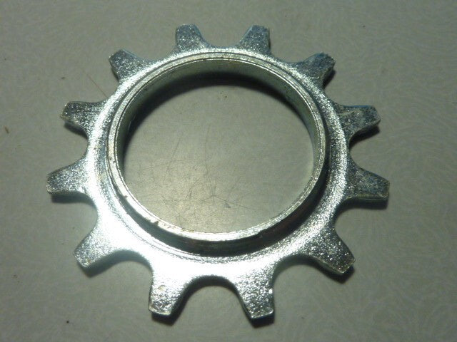 NOS vintage pignon 12  MAILLARD  threaded freewheel cog