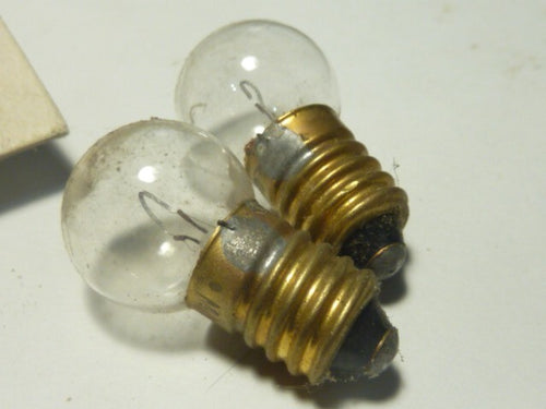 2  AMPOULES  vintage mazda  A VIS 6V 1.8W sph 15 mm E10