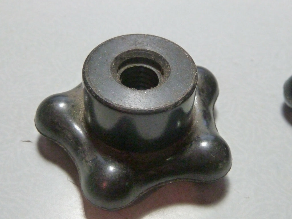 1 ancienne MOLETTE DE SERRAGE 7 mm