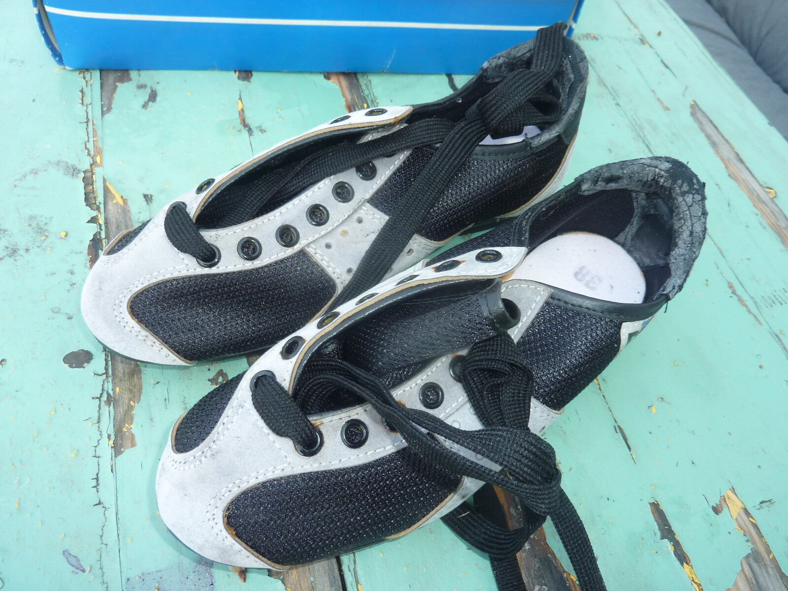 Chaussures de cyclisme ancienne   - RIVAT T38 model 640 TERGAL