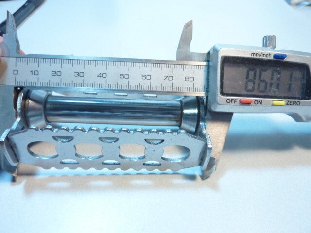 1 Vintage 80's pédale DEA  Chrome Steel Pedal 14/125 gauche