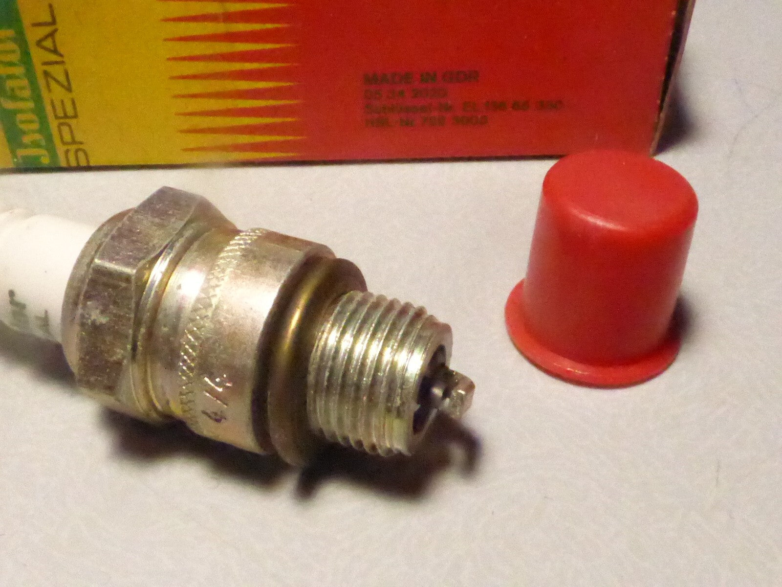 Isolator spezial M14-225 Zündkerze spark plug la bougie d'allumage la candela