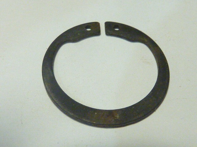 1 serre clips pédalier , circlip  motobecane no variateur ancien stock