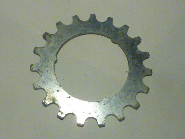 NOS Sachs Maillard Sprocket.cogs pignon vintage 19 T Argent  silver NOS
