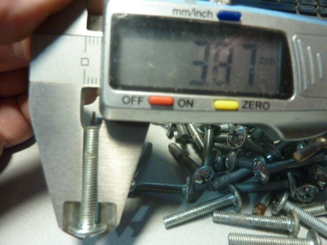 34 VIS DE POIGNEE M4 MEUBLE ACIER ZINGUE LONGUEUR BOUTON Serrure