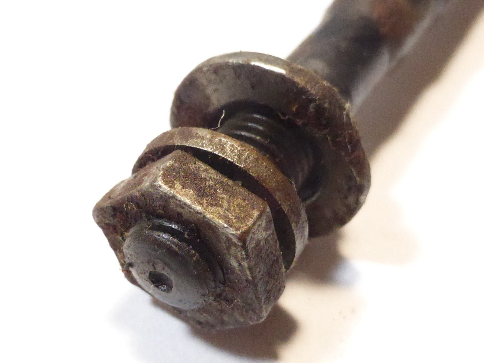 1 Axe pédale gauche Lyotard 110 mm ancien stock  velo cyclo solex